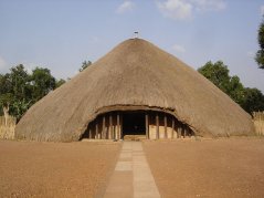 Kasubi Tombs Kampala: This file is licensed under the Creative Commons Attribution-Share Alike 2.0 Generic license